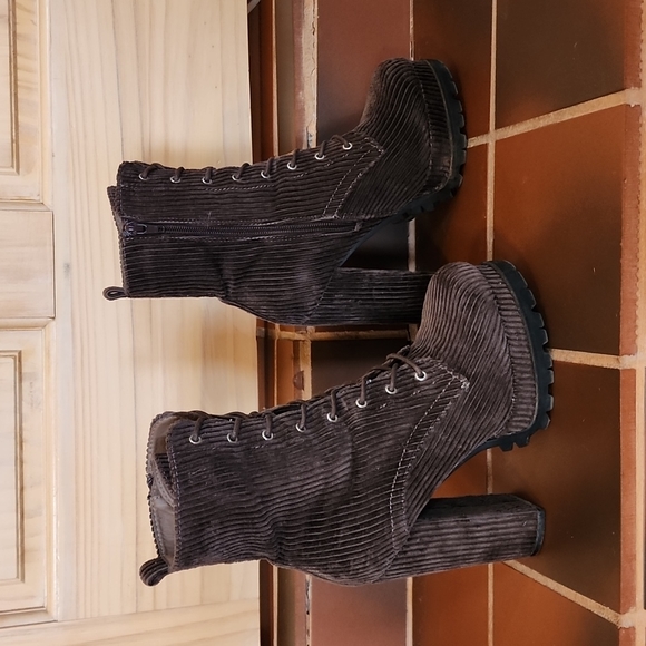 Brown corduroy platform booties - Picture 6 of 7